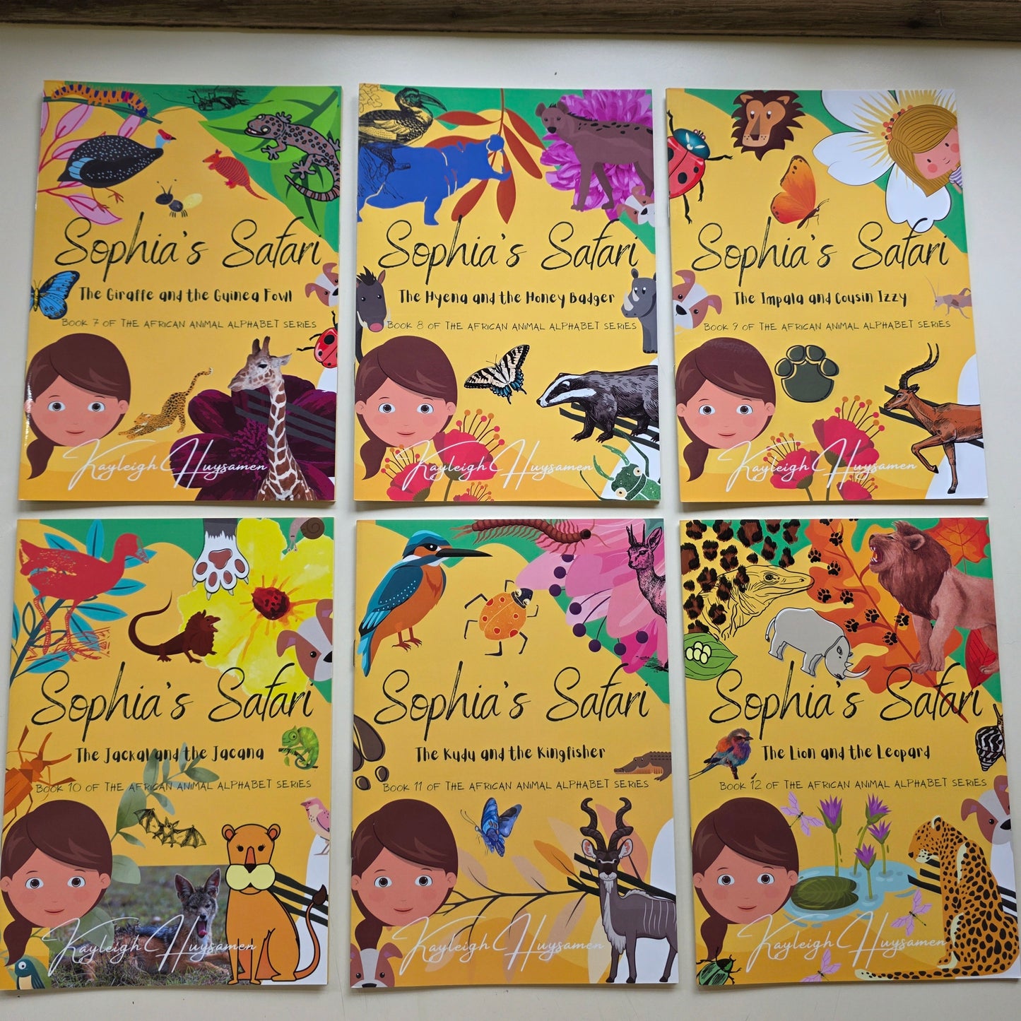 Sophia's Safari: The African Animal Alphabet Series (22 Book Set) (A5)